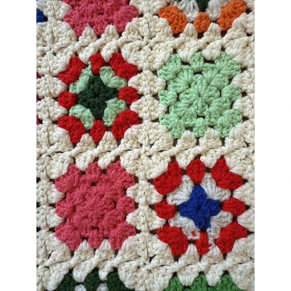 Vintage Handmade Crochet Granny Square Afghan Blanket 40